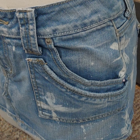 ‼4/$20Hint jeans skirt light wash distr + bleach 7 - Picture 5 of 13